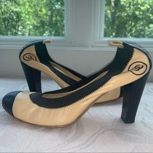Classic Chanel Elastic heel